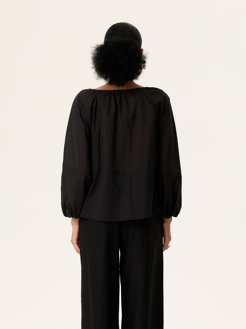 Blusa Bata Botões Preta